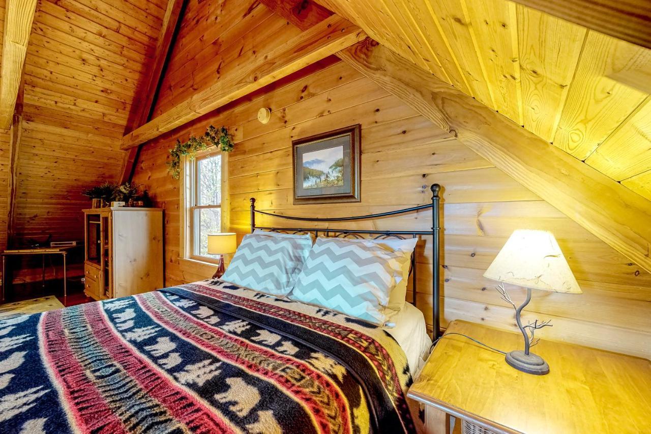 Lazy Bear Lodge Sevierville Exterior foto