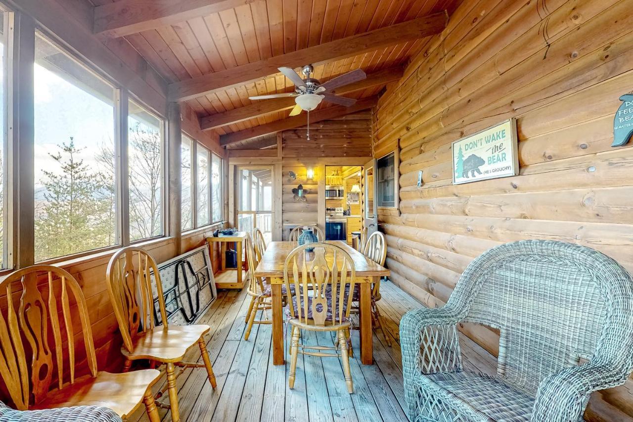 Lazy Bear Lodge Sevierville Exterior foto